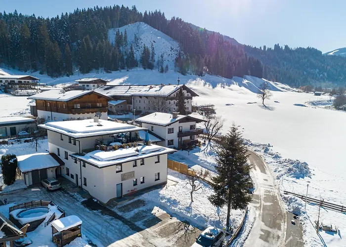 Tirola Bude דירה