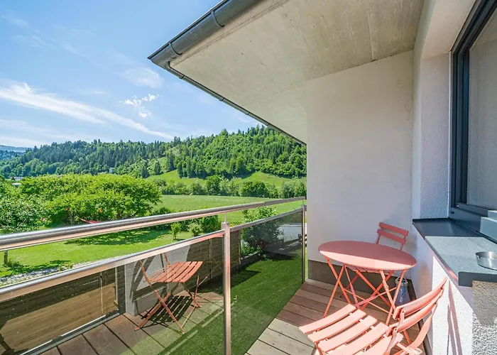 Tirola Bude דירה *