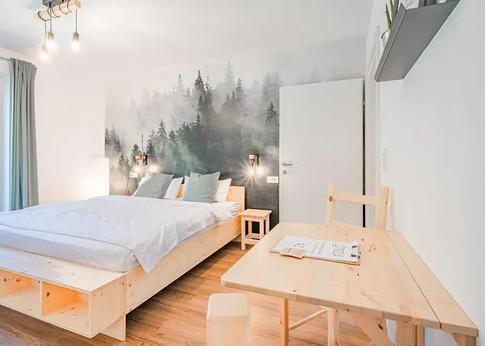 Tirola Bude דירה *