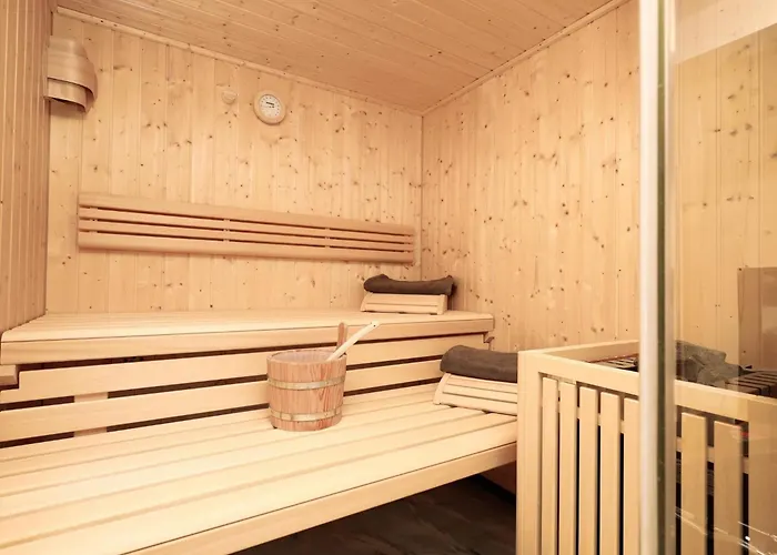 Tirola Bude هوبفغراتن إم بريكسنتال