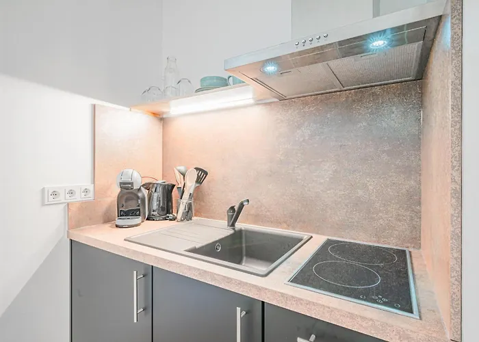 Tirola Bude * هوبفغراتن إم بريكسنتال