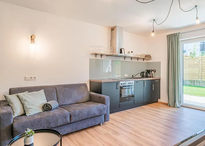 Tirola Bude هوبفغراتن إم بريكسنتال